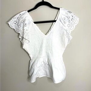 GAP Eyelet Flutter Sleeve Ruched Top Size Small WhITE Blouse